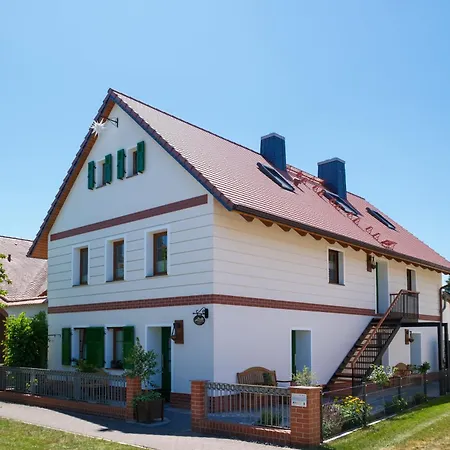 Rotes Nest * Elsterheide