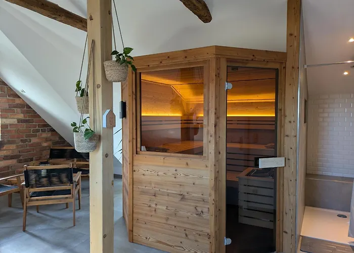 Rotes Nest Apartment *