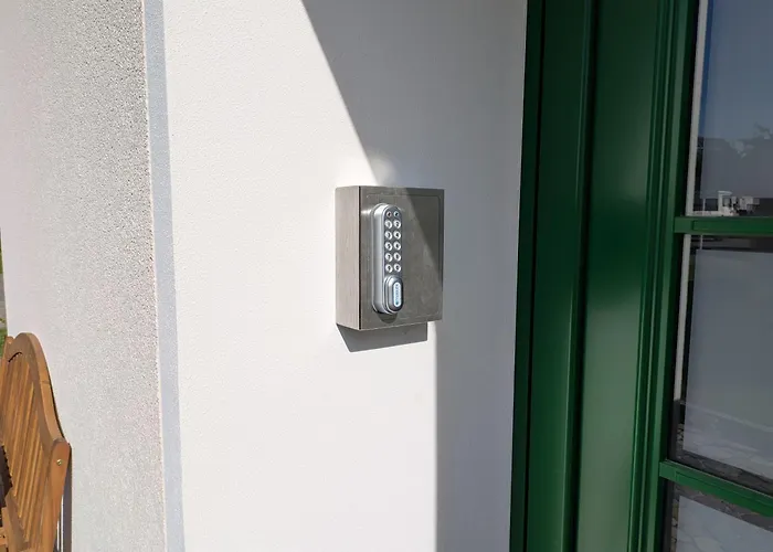 Rotes Nest Apartment *